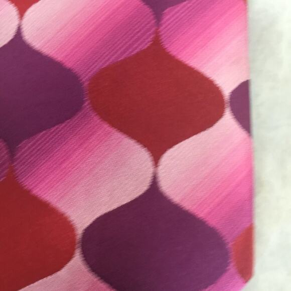 BCBG//ATTITUDE PINK RED SILK TIE - Picture 2 of 5